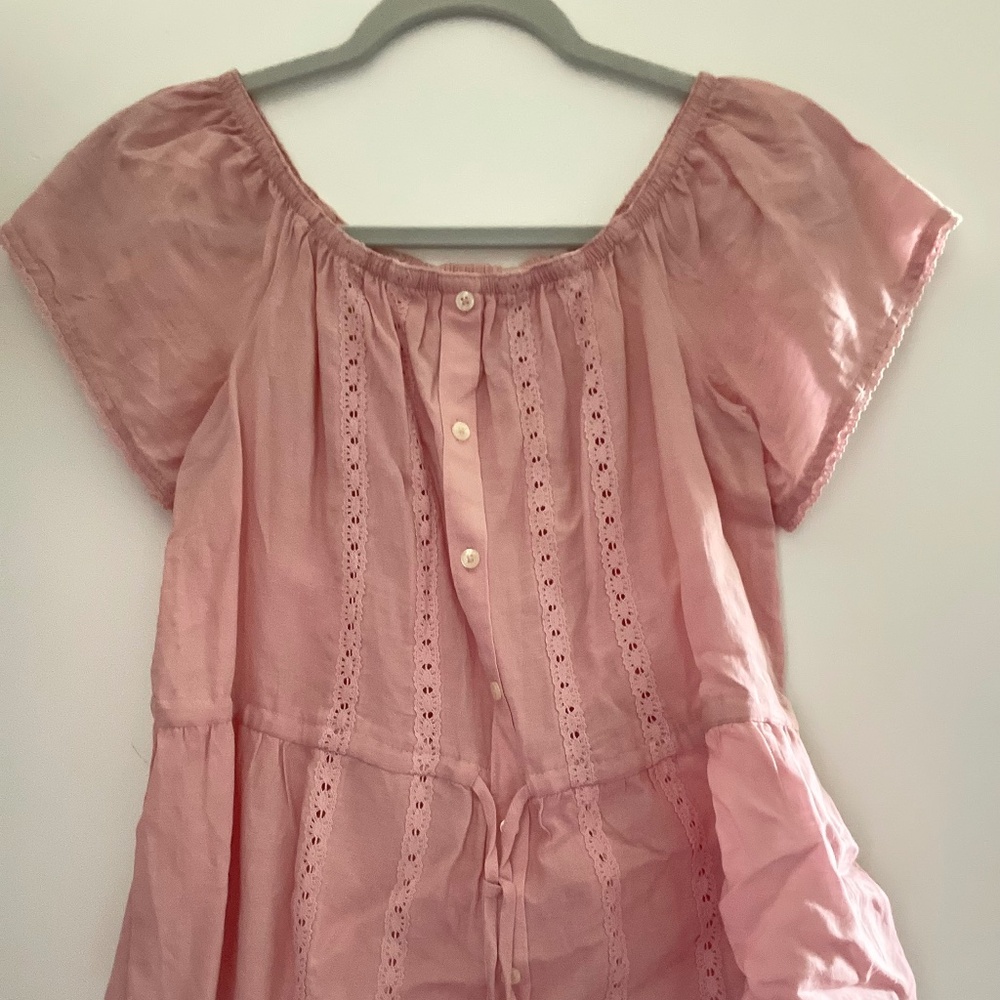 Abercrombie blush pink top